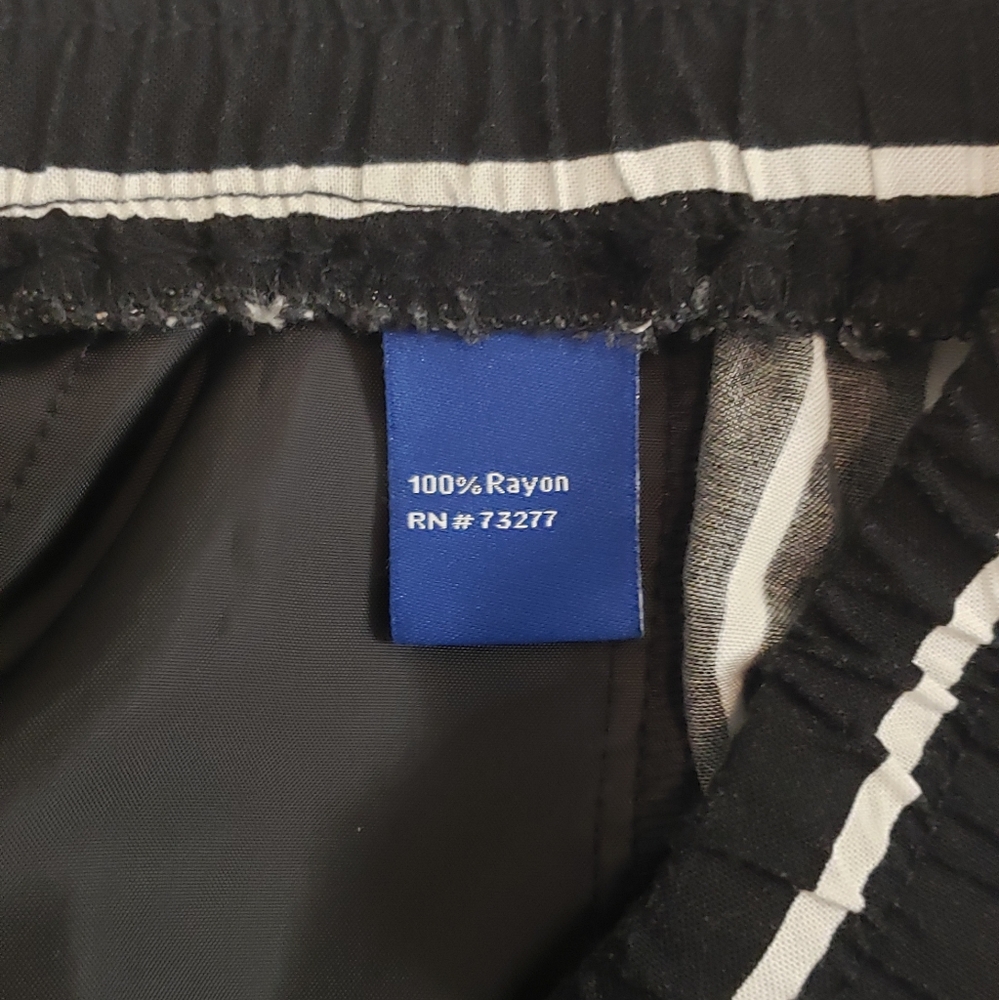 Women's Apt. 9® Challis Shorts - Picture 5 of 9